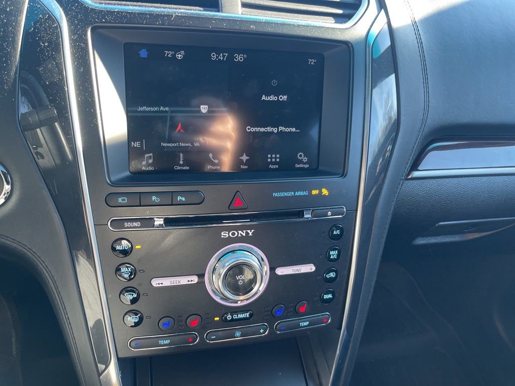 Used 2017 Ford Explorer Platinum image 17