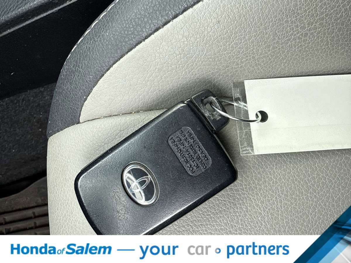 Used 2018 Toyota RAV4 Limited w/ All Weather Liner Package AWD/4WD image 21