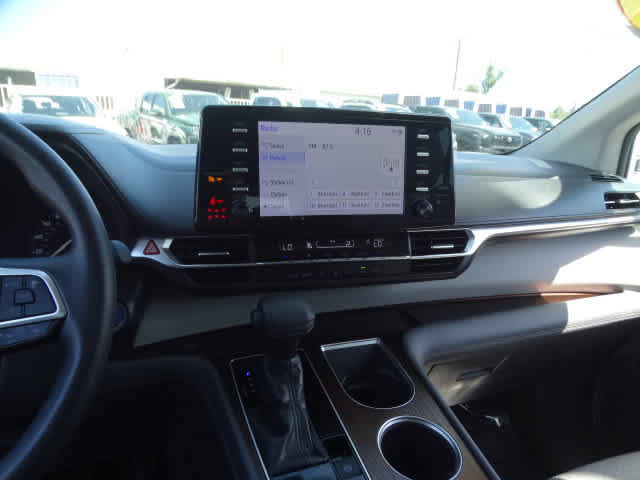 Certified 2021 Toyota Sienna LE image 26