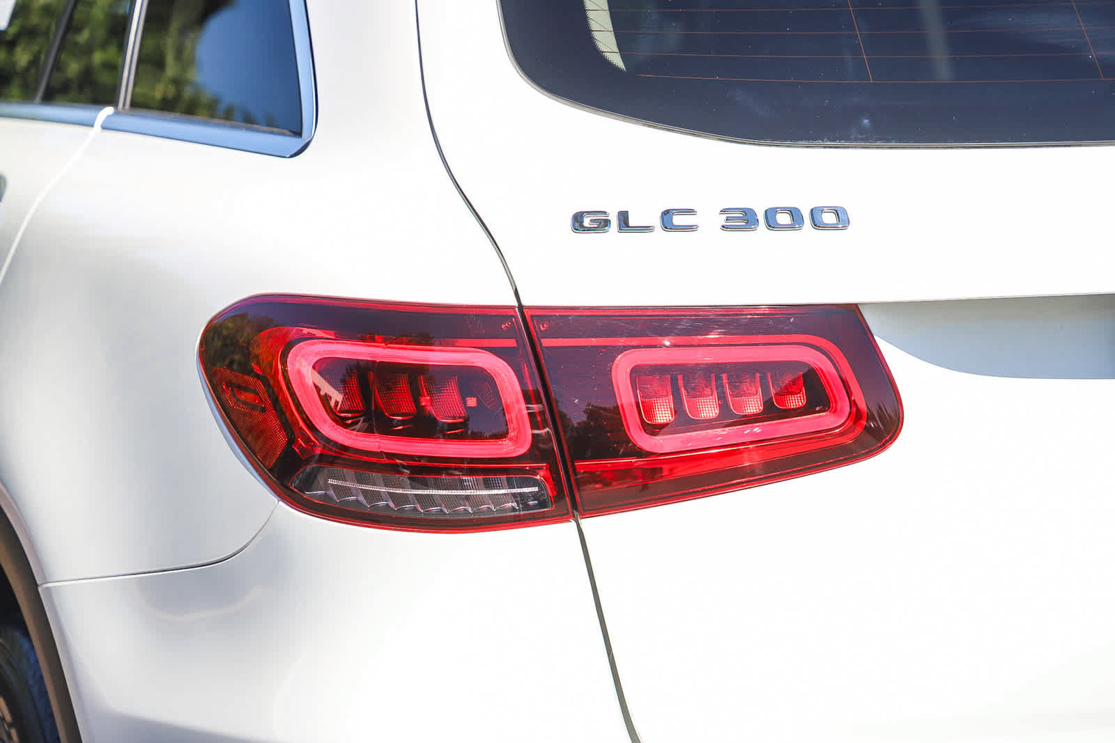 Used 2021 Mercedes-Benz GLC 300 image 9