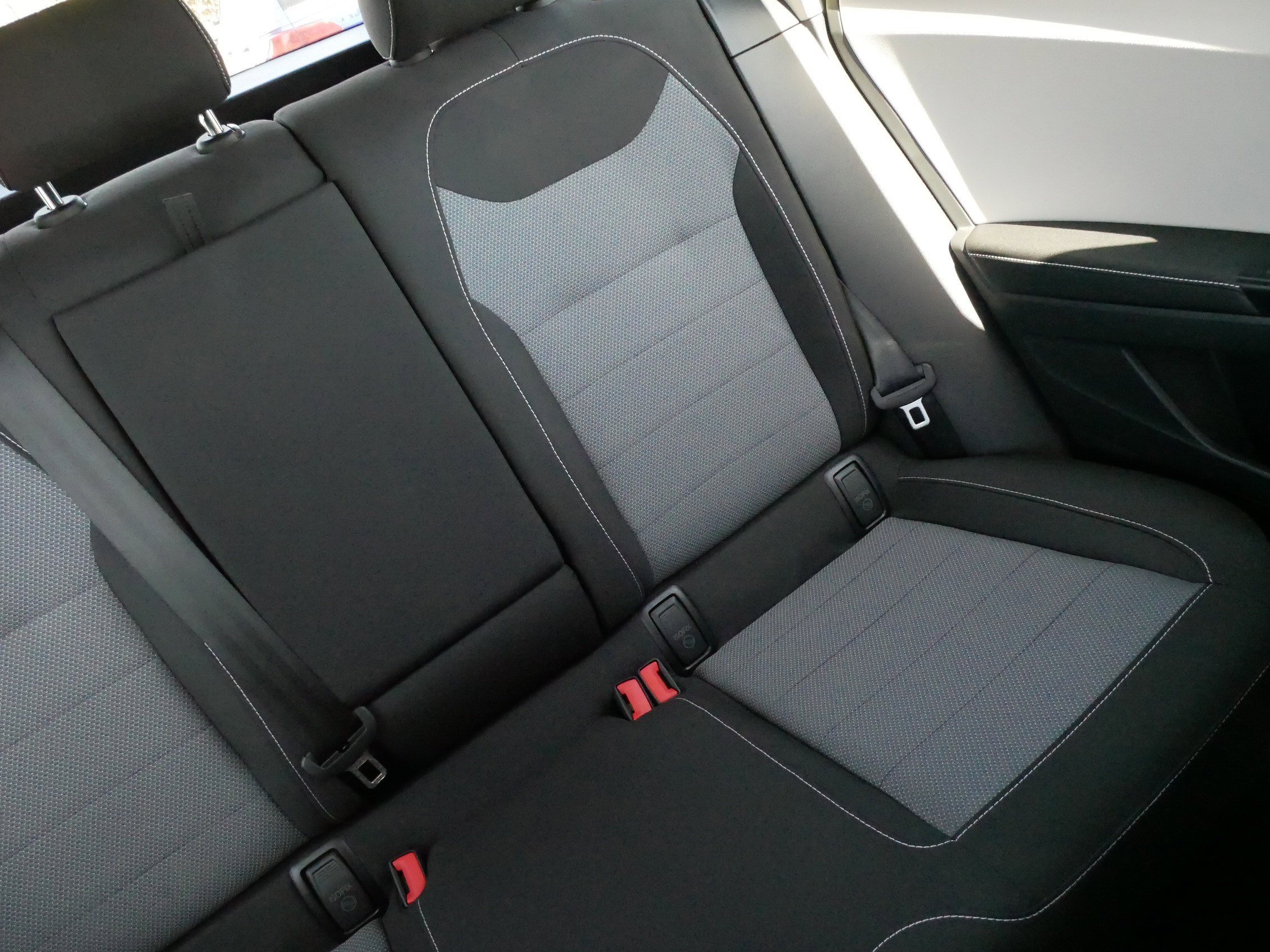 Certified 2025 Volkswagen Taos S AWD/4WD image 14
