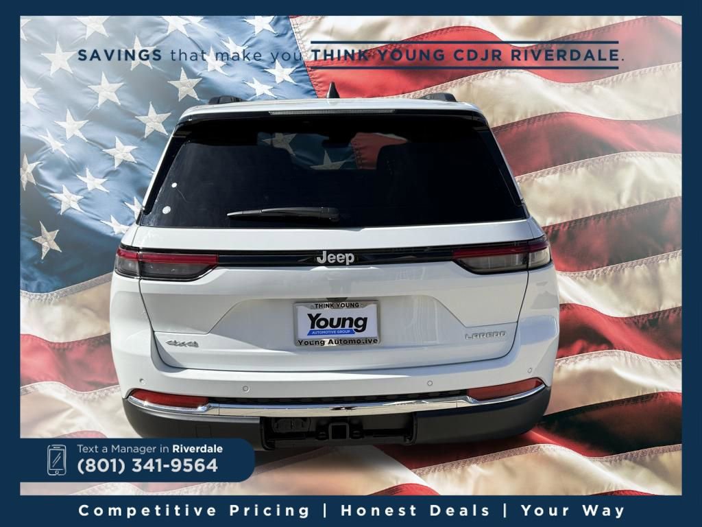 New 2025 Jeep Grand Cherokee Laredo w/ Trailer Tow Package image 8