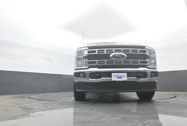 New 2026 Ford F350 4x4 Crew Cab Super Duty image 33
