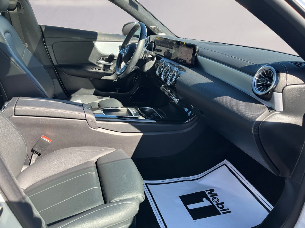 Certified 2024 Mercedes-Benz CLA 250 4MATIC w/ Exclusive Package image 15