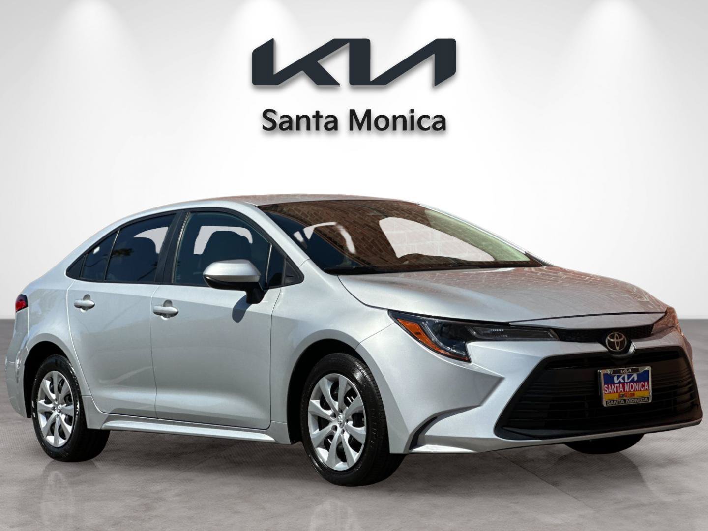 Used 2023 Toyota Corolla LE FWD image 8