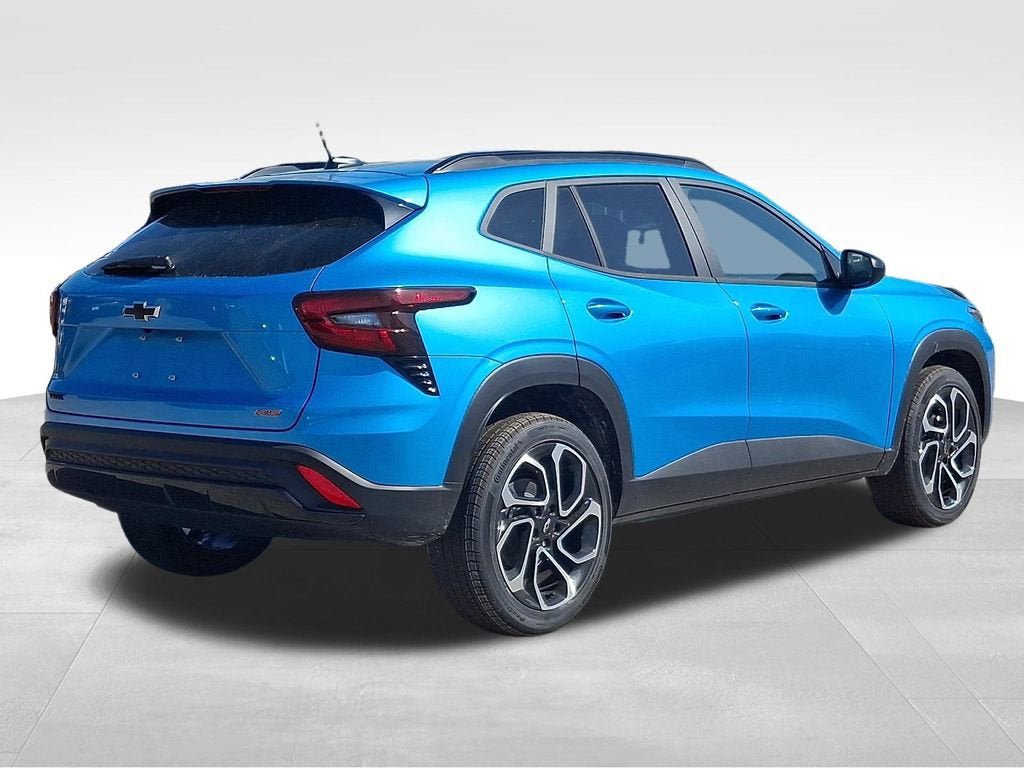 New 2026 Chevrolet Trax RS w/ Sunroof Package FWD image 7