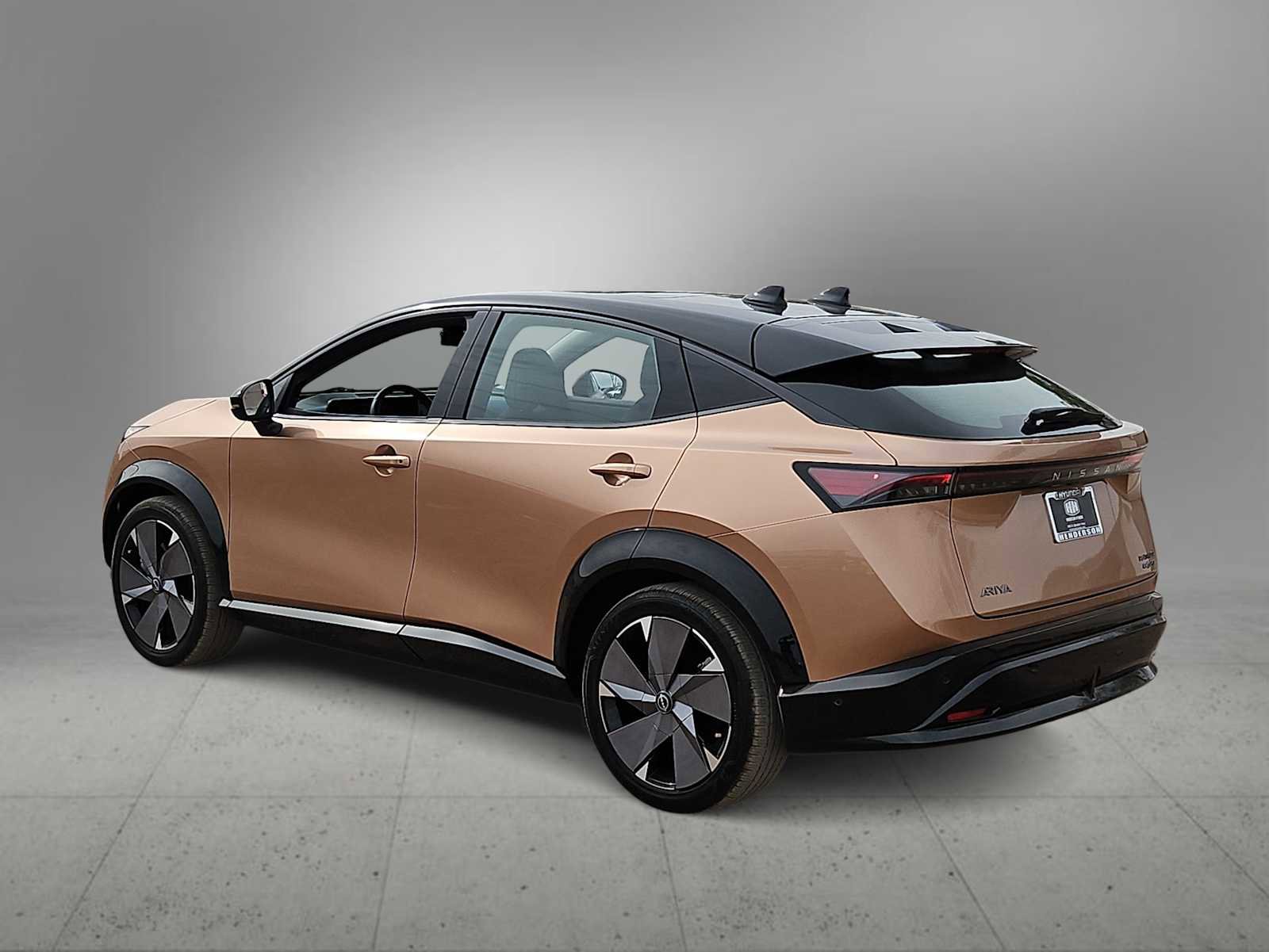 Used 2023 Nissan Ariya image 6