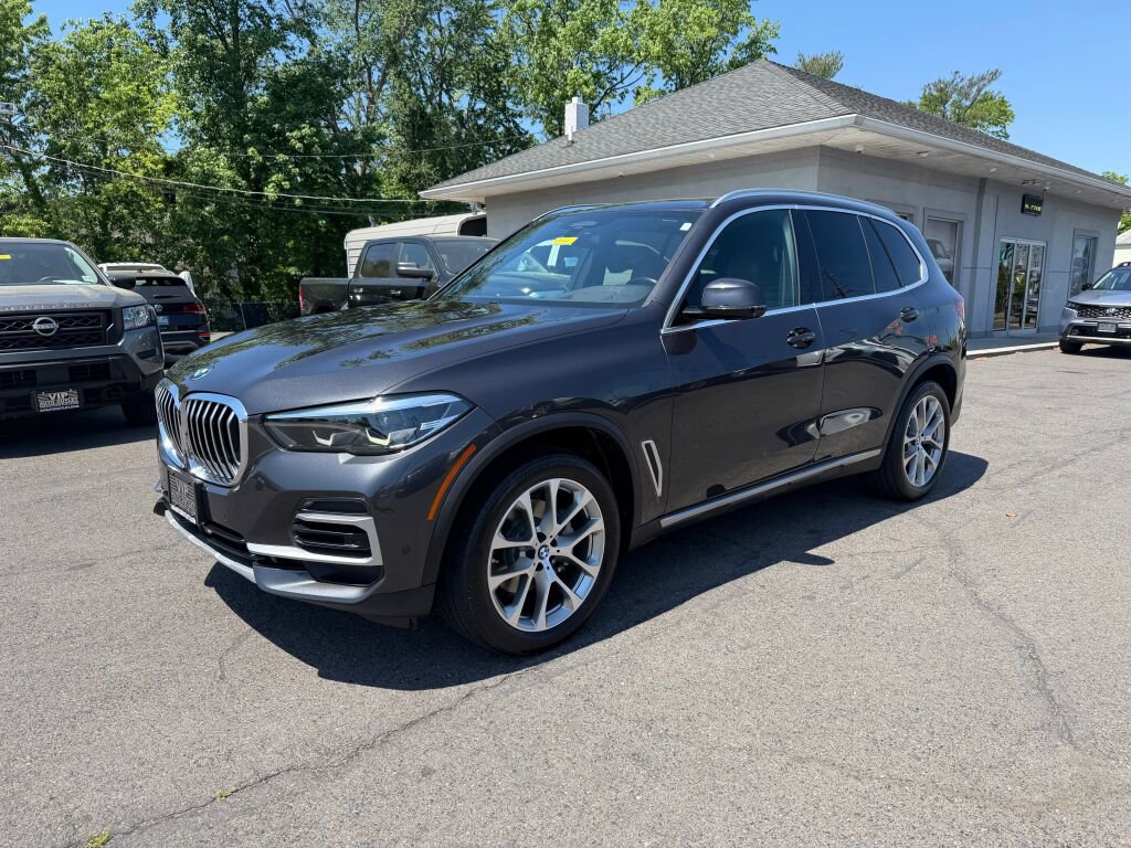 Used 2022 BMW X5 xDrive40i AWD/4WD image 3