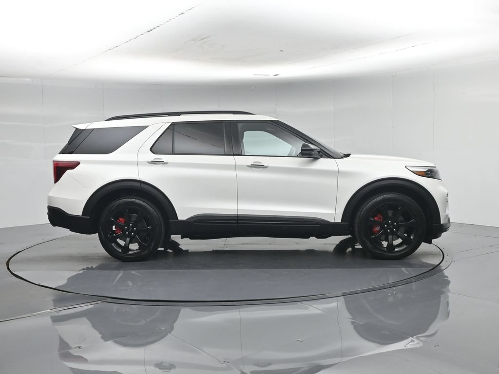 Used 2024 Ford Explorer ST w/ Equipment Group 401A AWD/4WD image 33