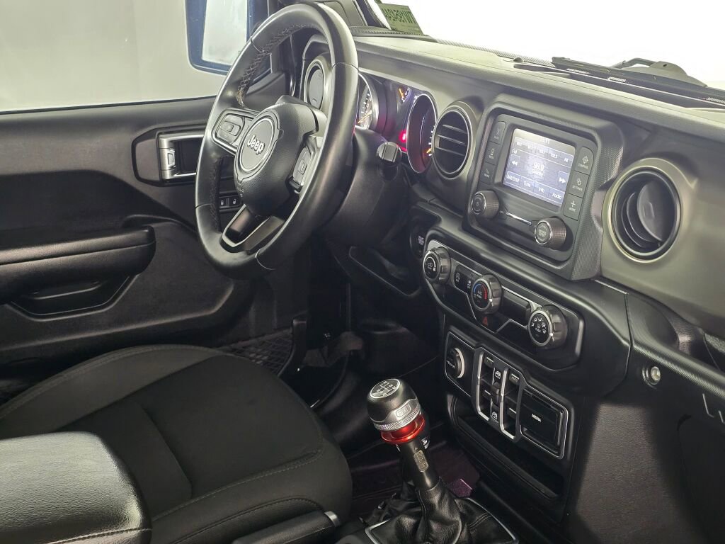 Used 2018 Jeep Wrangler Unlimited Sport S image 40