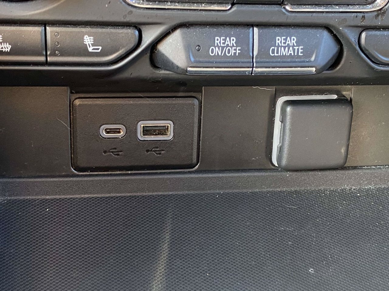 Used 2022 Chevrolet Tahoe LT AWD/4WD image 42