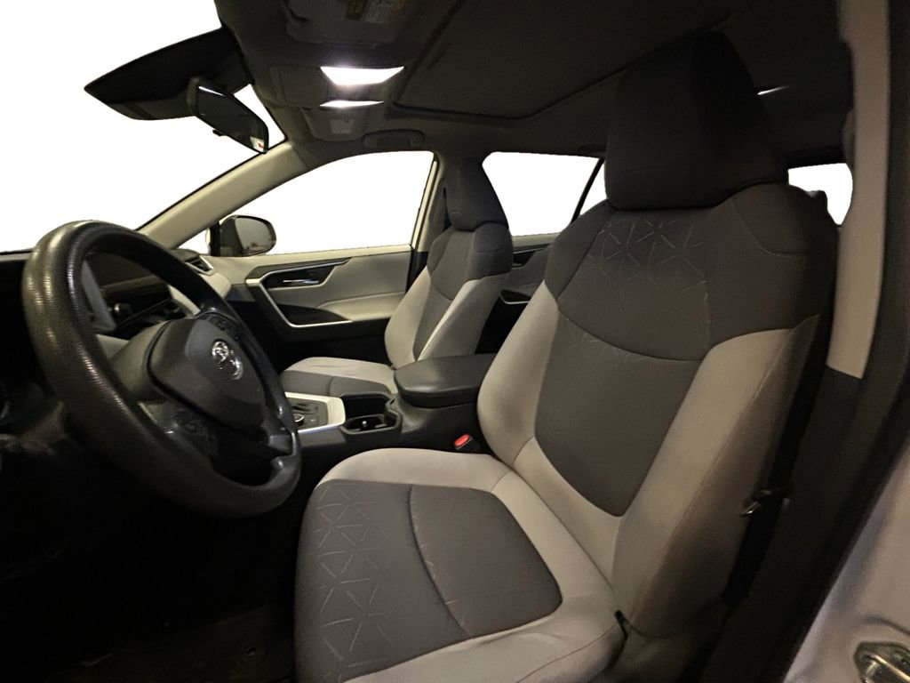Used 2023 Toyota RAV4 XLE w/ Convenience Package AWD/4WD image 9