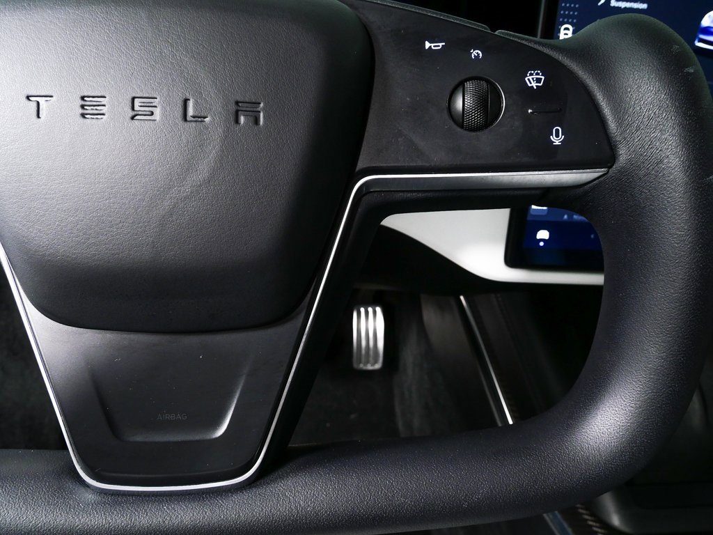 Used 2022 Tesla Model S Plaid image 10