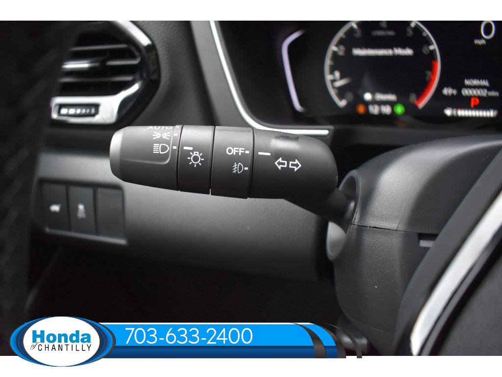 New 2025 Honda Pilot Touring image 10