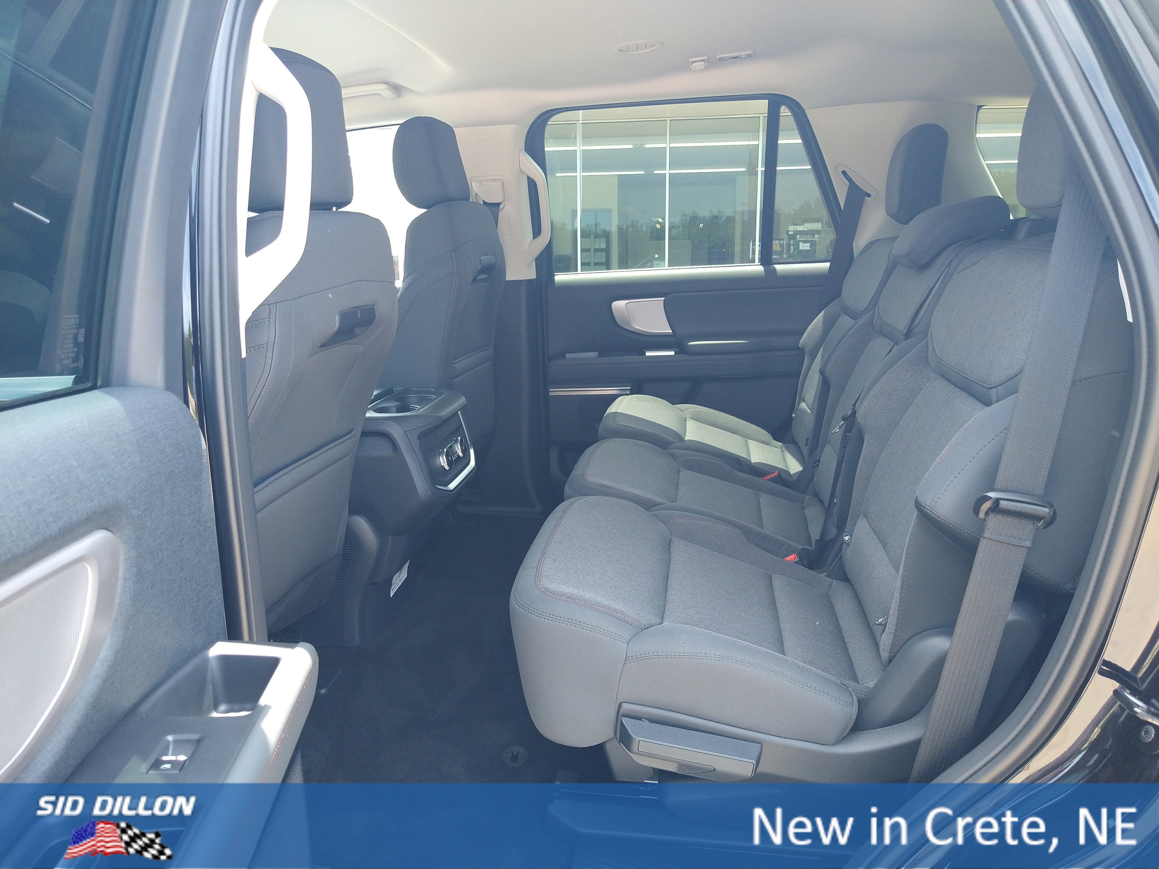 New 2025 Ford Expedition Active image 5