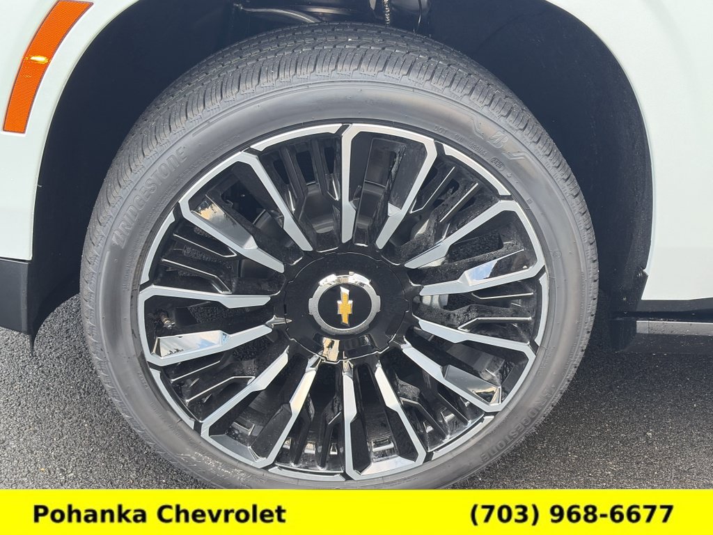 New 2026 Chevrolet Suburban High Country AWD/4WD image 31