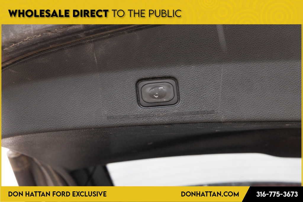 Used 2018 Ford Explorer XLT w/ Equipment Group 202A AWD/4WD image 27