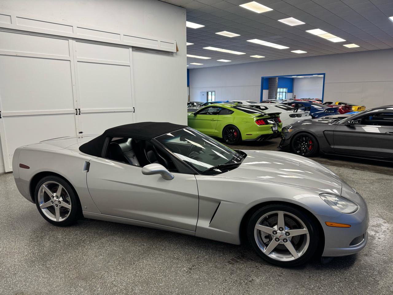 Used 2006 Chevrolet Corvette Convertible w/ Preferred Equipment Group image 8