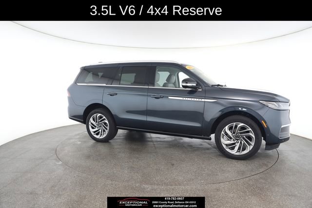 Used 2025 Lincoln Navigator Reserve image 24