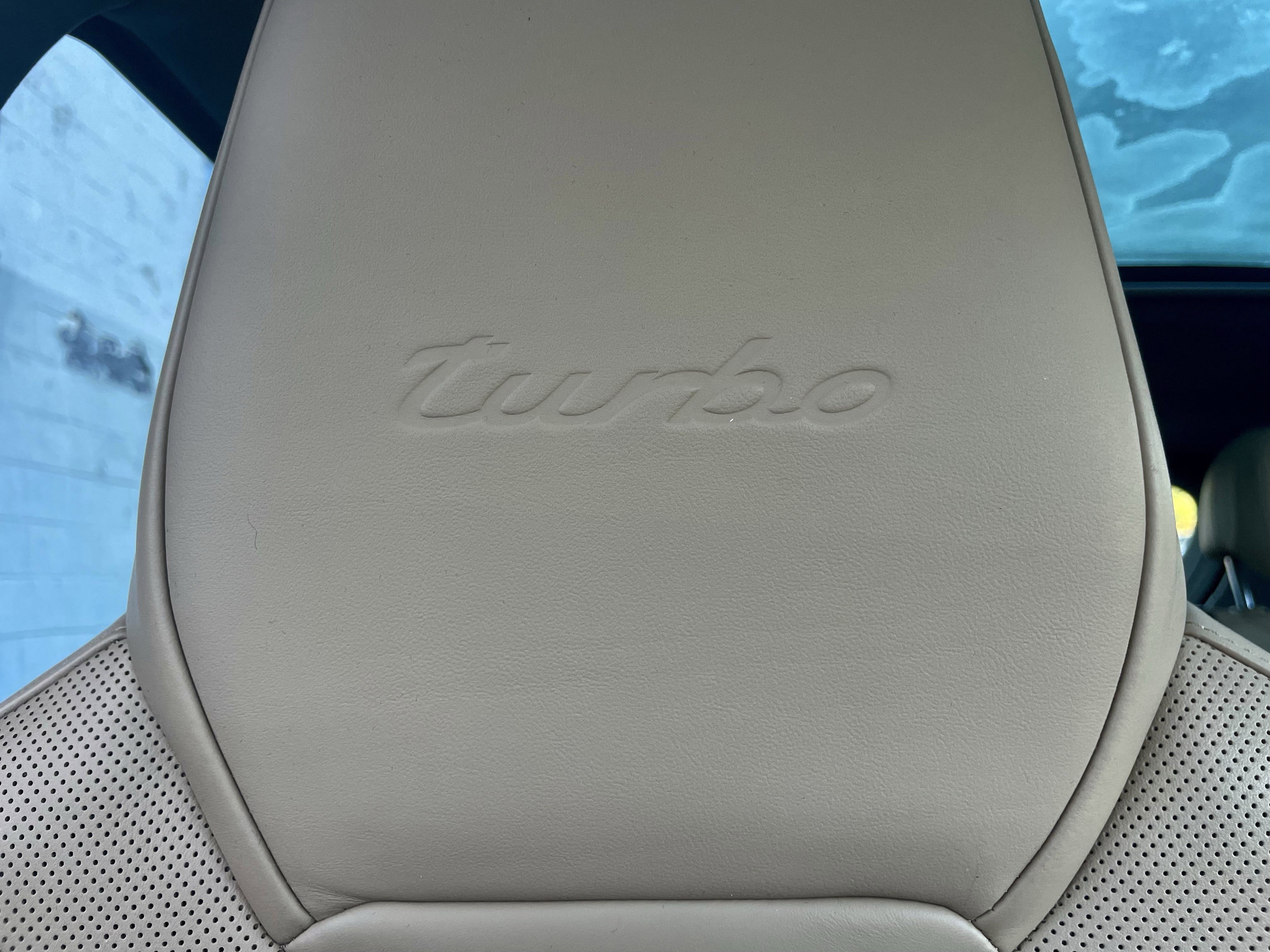 Used 2021 Porsche Cayenne Turbo image 39