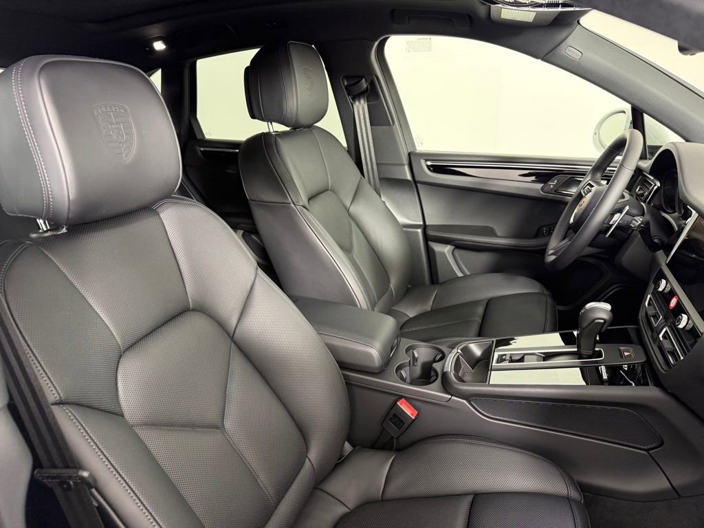 New 2026 Porsche Macan S image 16