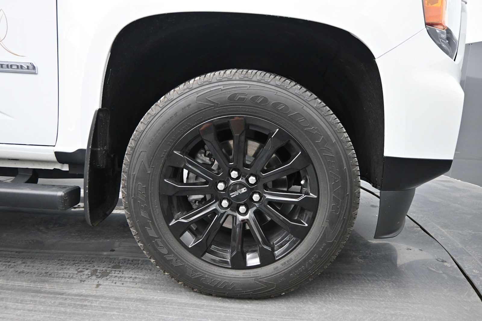Used 2022 GMC Canyon Elevation w/ Trailering Package AWD/4WD image 10