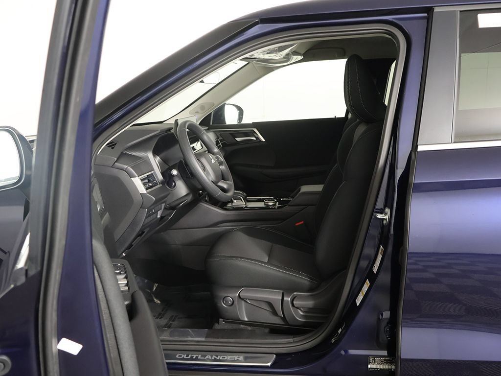 New 2026 Mitsubishi Outlander ES AWD/4WD image 28