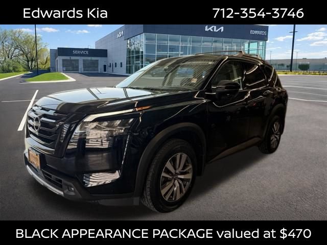 Used 2023 Nissan Pathfinder SL w/ Black Appearance Package AWD/4WD image 1