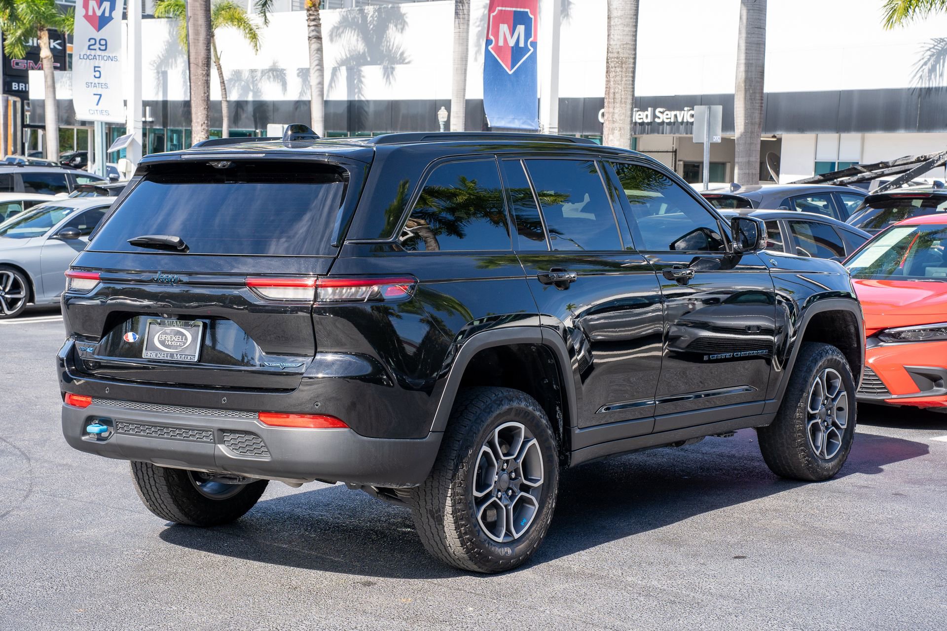 Used 2023 Jeep Grand Cherokee Trailhawk w/ Luxury Tech Group III image 5