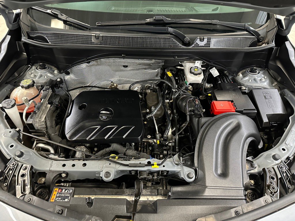 Certified 2023 Buick Encore GX Essence w/ Experience Buick Package image 40