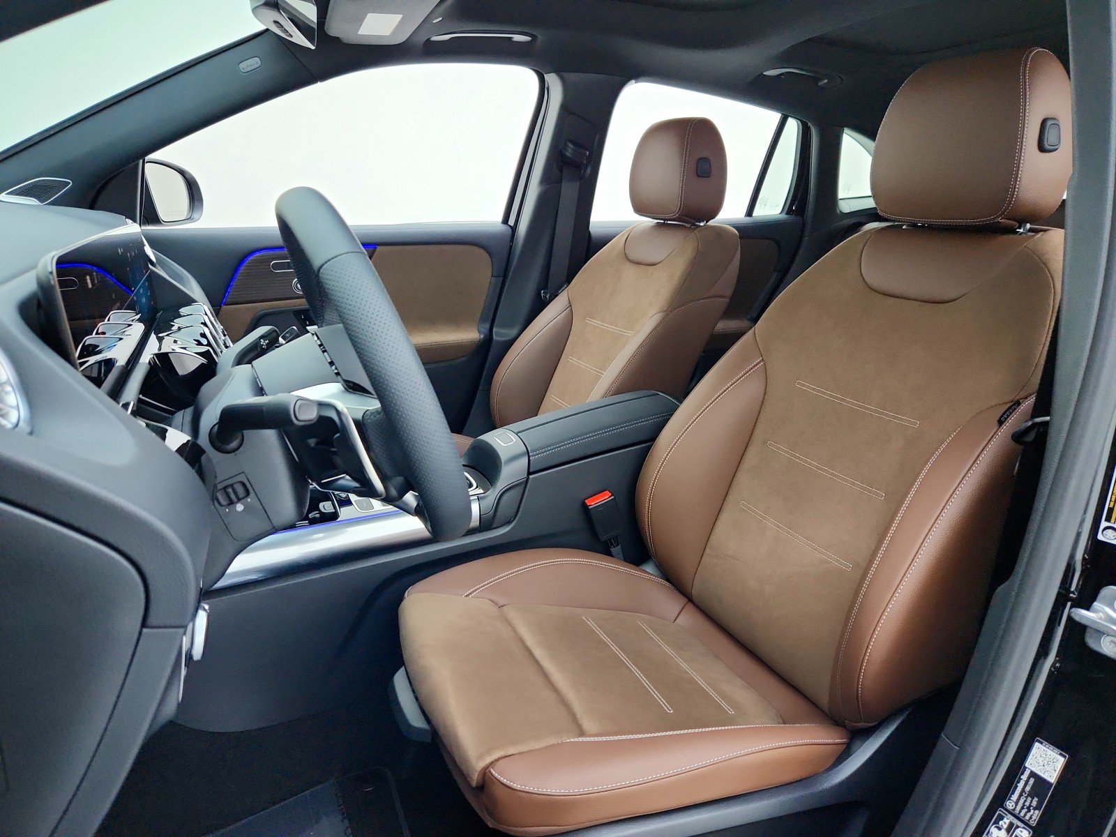 New 2026 Mercedes-Benz GLA 35 AMG 4MATIC image 17