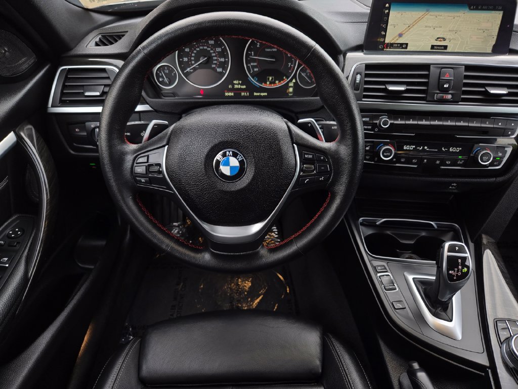 Used 2018 BMW 330i Sedan RWD image 14