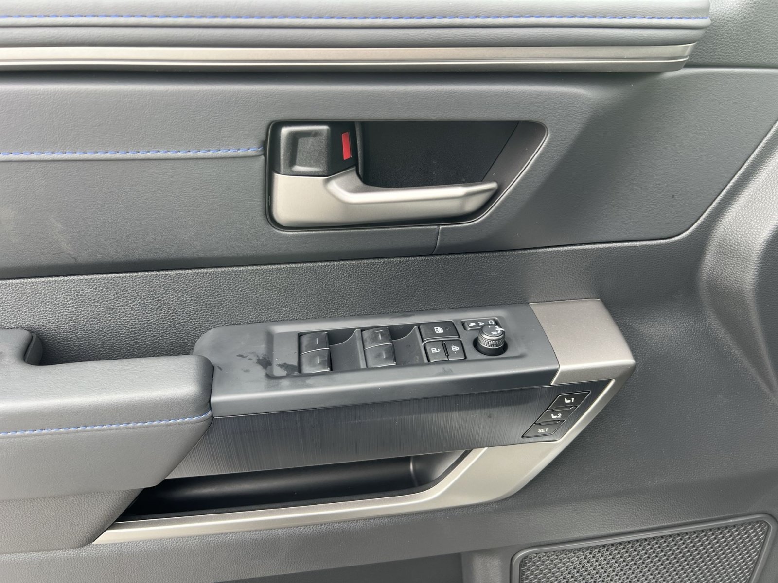 New 2026 Toyota Sequoia Platinum AWD/4WD image 15