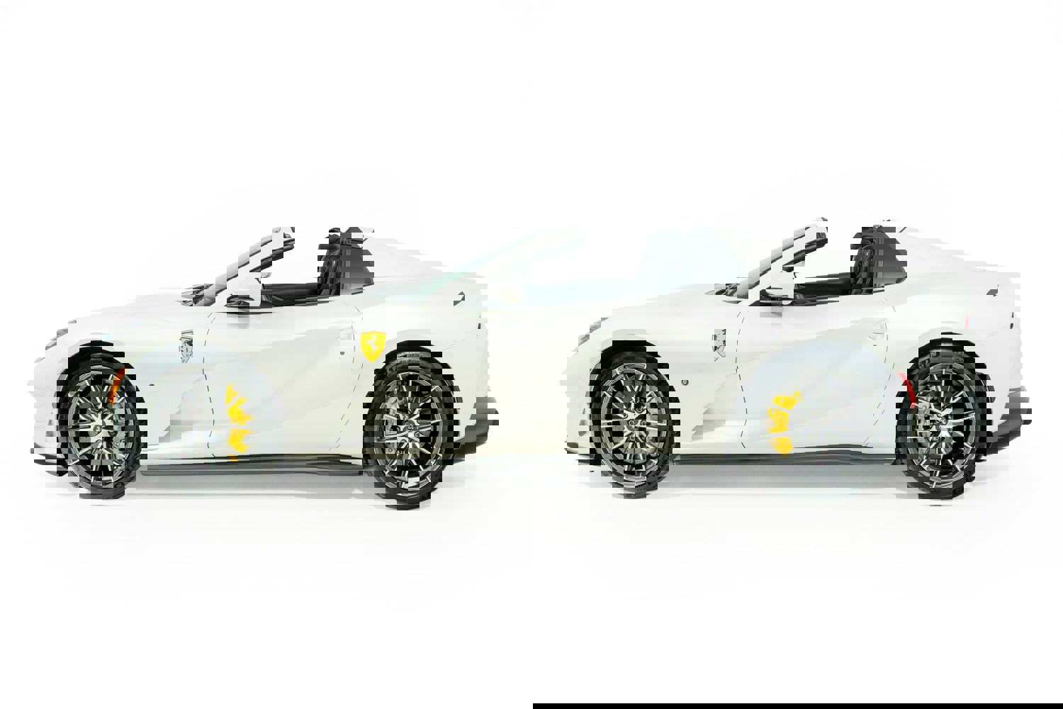 Certified 2021 Ferrari 812 GTS image 15