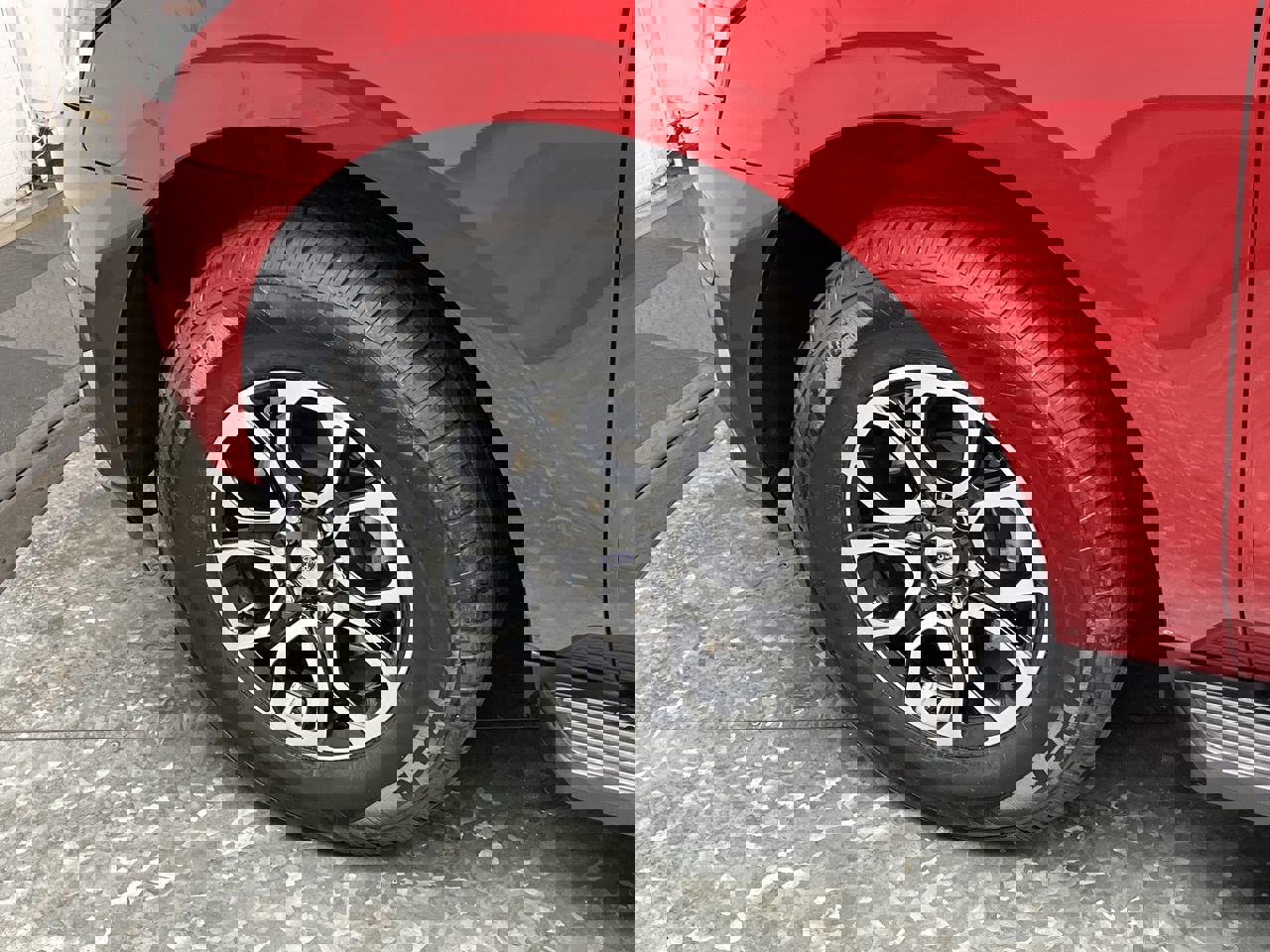 Used 2022 Ford Expedition XLT image 31