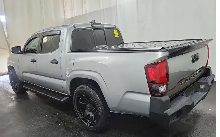 Used 2018 Toyota Tacoma SR w/ SR Convenience Package RWD image 3