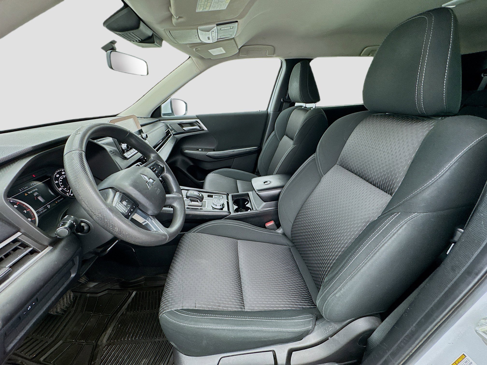 Used 2022 Mitsubishi Outlander ES image 13