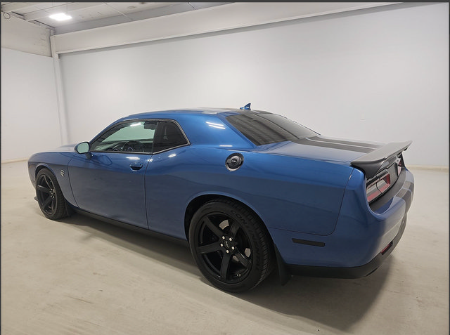 Used 2021 Dodge Challenger SRT Hellcat w/ Plus Package RWD image 4