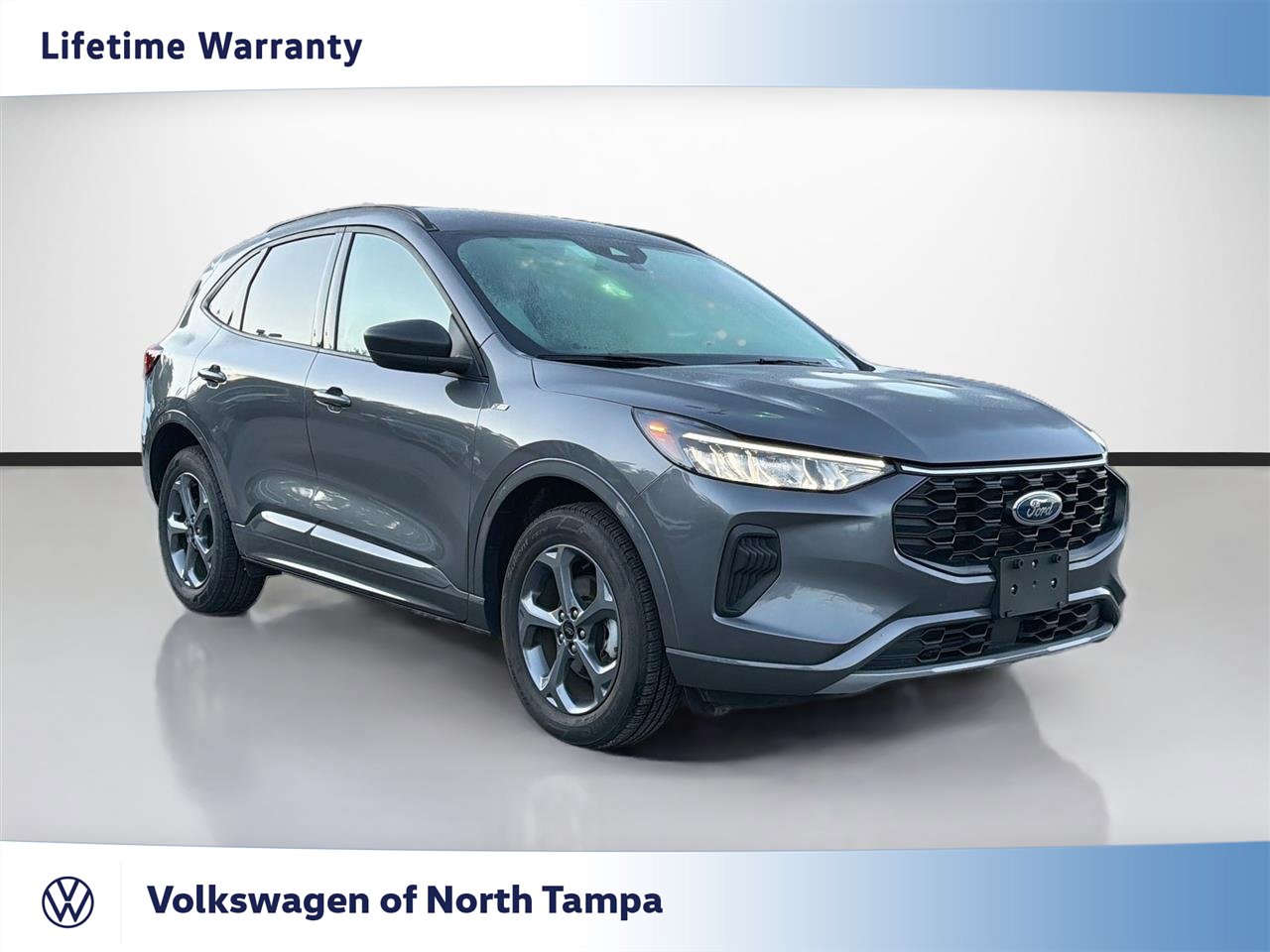 Used 2024 Ford Escape ST-Line AWD/4WD image 1