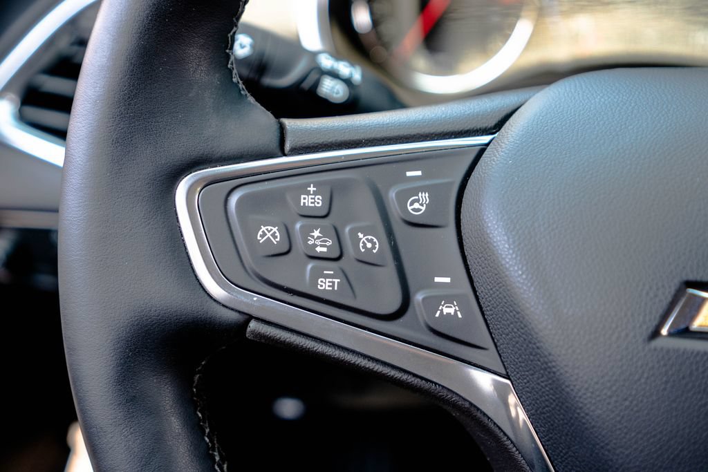 Used 2023 Chevrolet Malibu LT w/ Midnight Edition FWD image 18