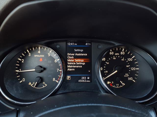 Used 2020 Nissan Rogue SV w/ Premium Package image 17