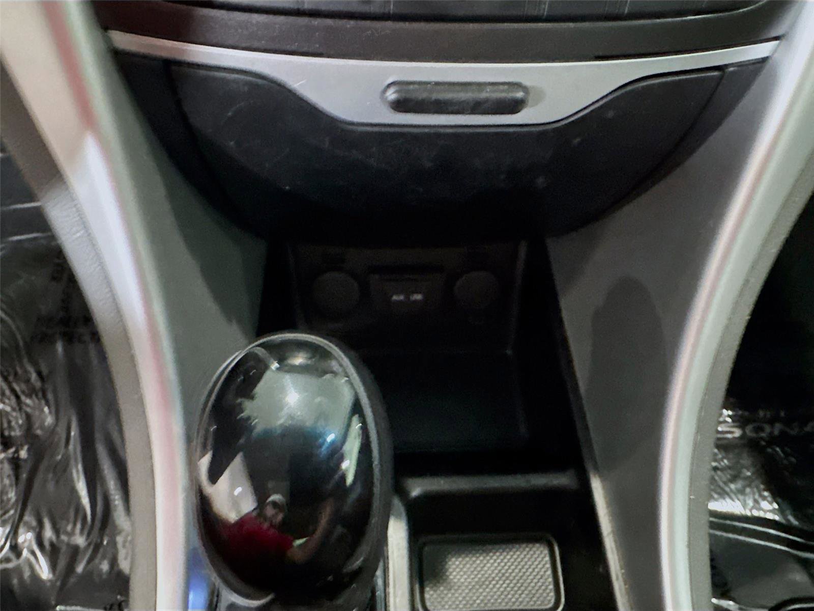 Used 2014 Hyundai Sonata SE w/ Premium Package 03 image 17