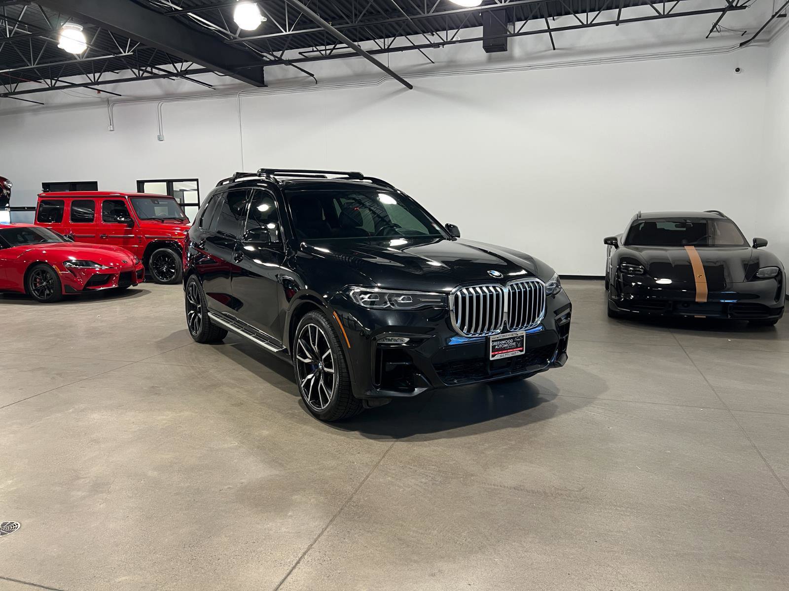 Used 2021 BMW X7 xDrive40i w/ M Sport Package image 1