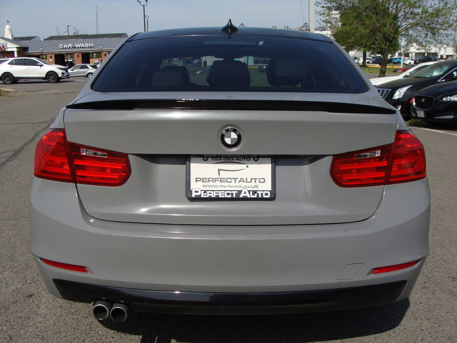 Used 2015 BMW 328i xDrive Sedan AWD/4WD image 5