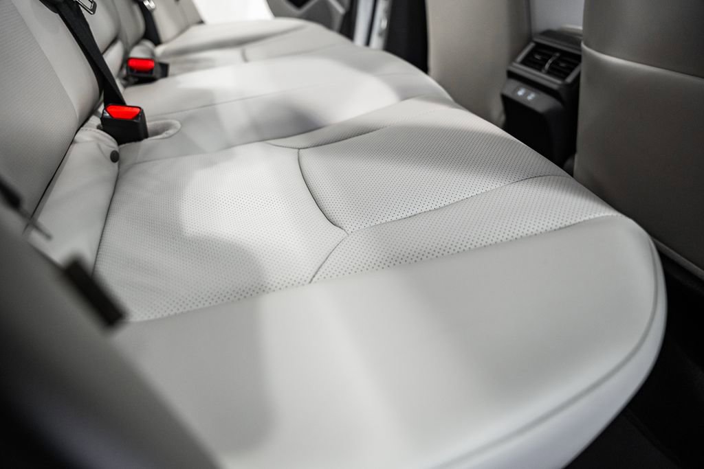 Used 2025 Honda Accord Touring image 37