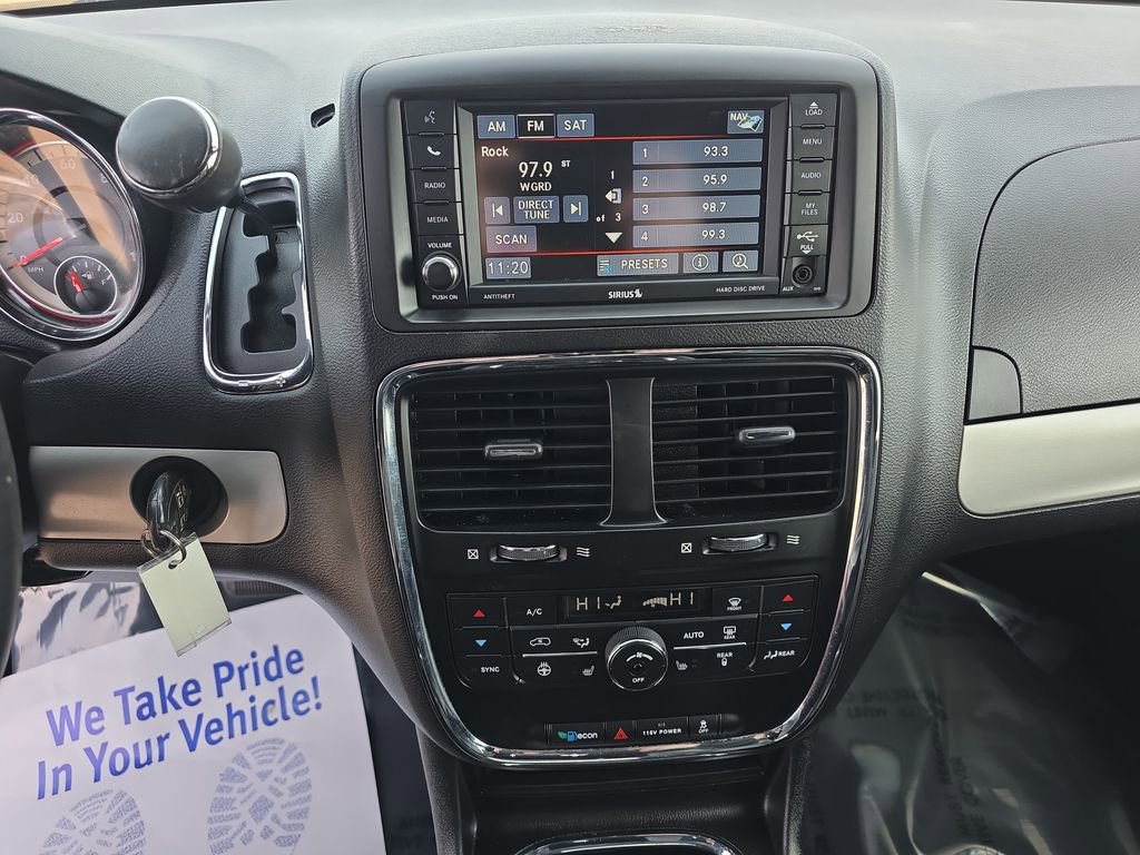 Used 2017 Dodge Grand Caravan GT image 23