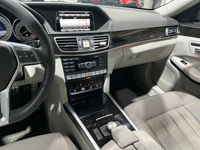 Used 2014 Mercedes-Benz E 550 4MATIC Sedan w/ Premium 1 Package image 62