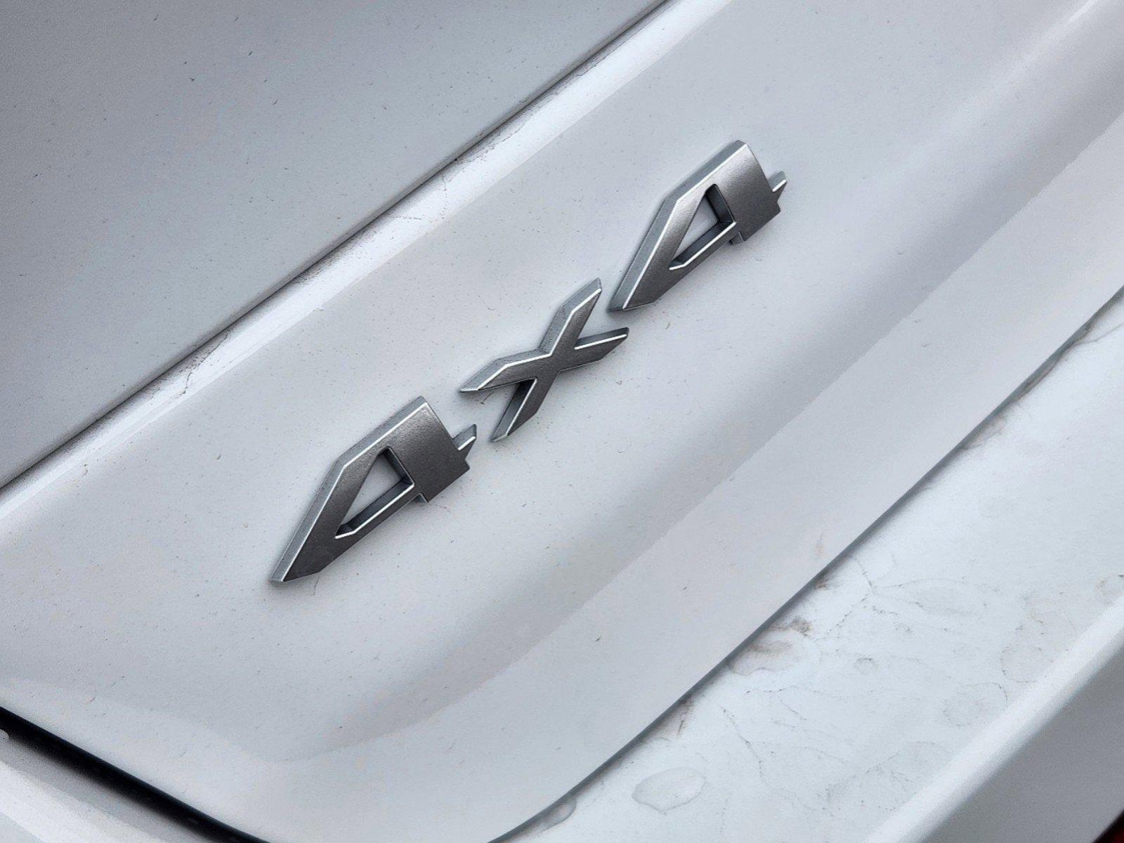 New 2025 Jeep Grand Cherokee Laredo w/ Luxury Tech Group I image 16