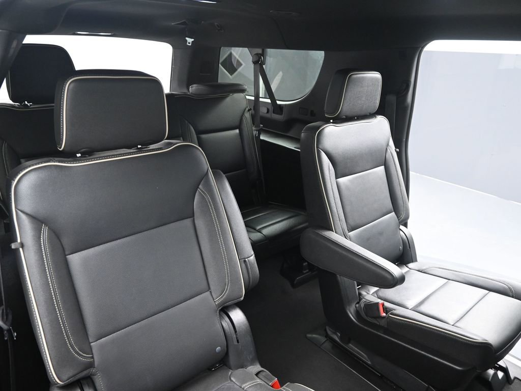 Used 2022 Volvo C40 P8 Recharge Ultimate image 9