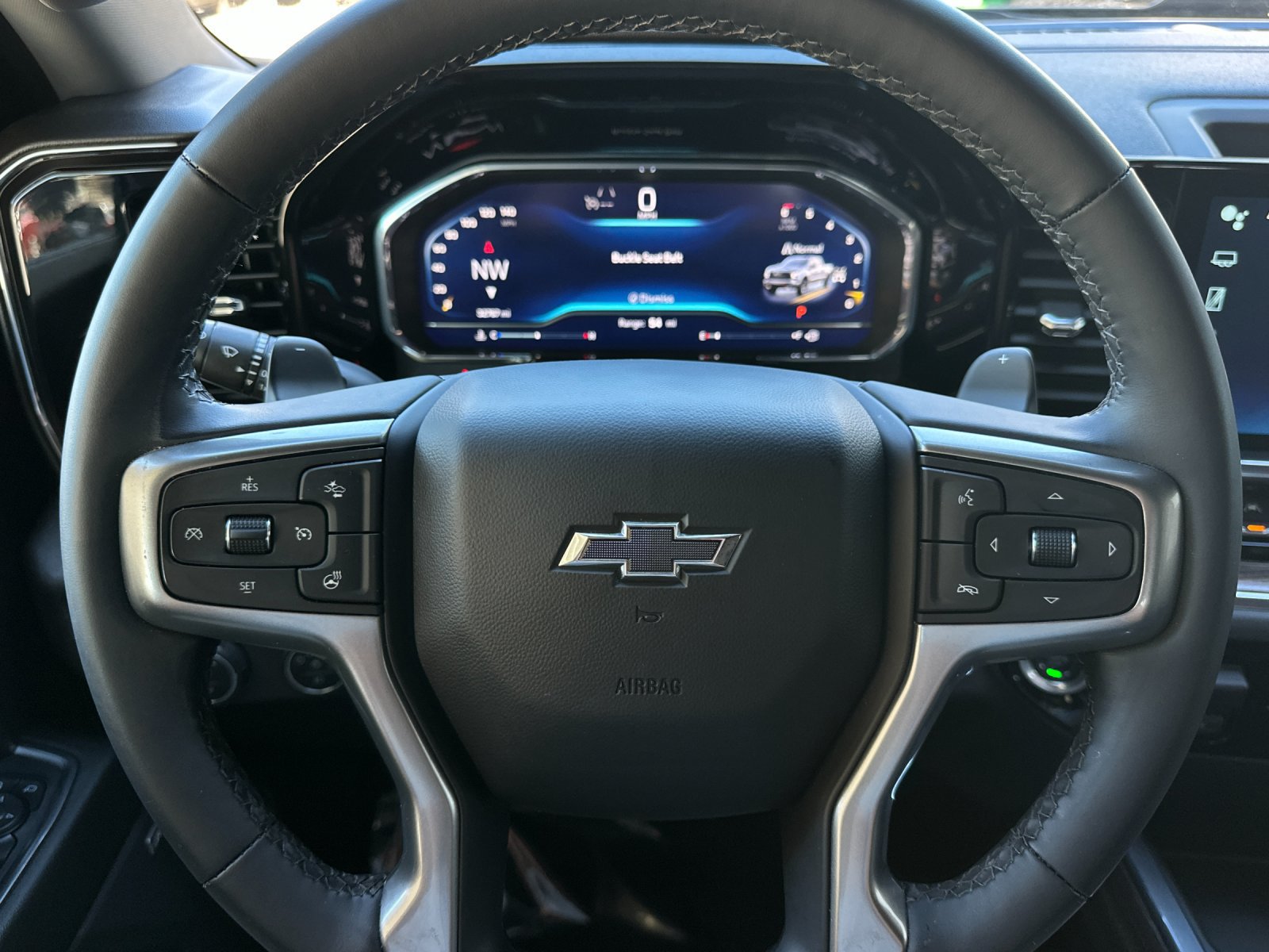 Used 2024 Chevrolet Silverado 1500 LT Trail Boss w/ LT Trail Boss Premium Package AWD/4WD image 21